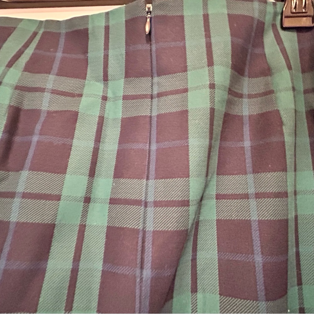 NWT 97% Cotton Lord & Taylor Green and Navy Plaid Pencil Skirt - Picture 3 of 9